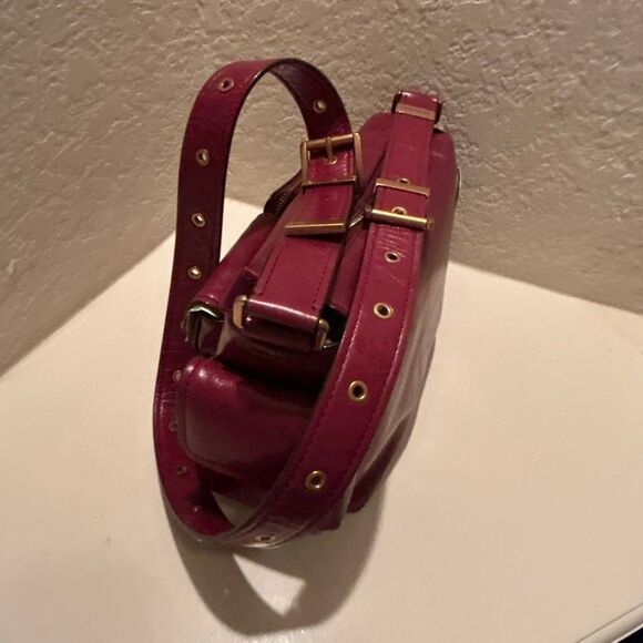 Michael Kors Dakota Multi Pocket Shoulder Bag Mulberry Leather Buckle Strap NWT - Picture 6 of 15